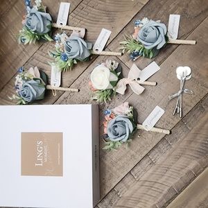 Ling's Moment Boutonnieres Dusty Blue, Ivory, and Dusty Pink (6 pieces)